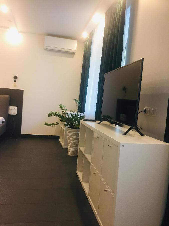 Эксклюзивная Квартира На Крещатике Kiev Luaran gambar